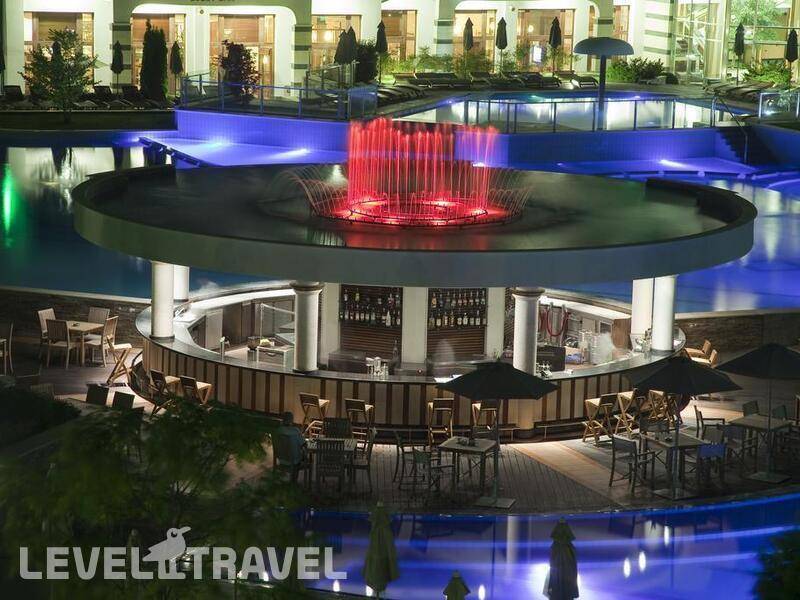 Фотография Emerald Beach Resort