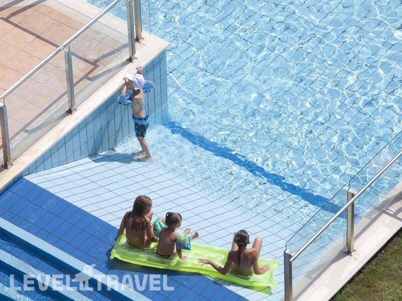 Фотография Emerald Beach Resort