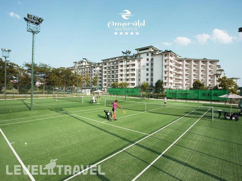 Фотография Emerald Beach Resort