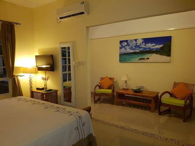 Maison Charme De L'Ile Hotel