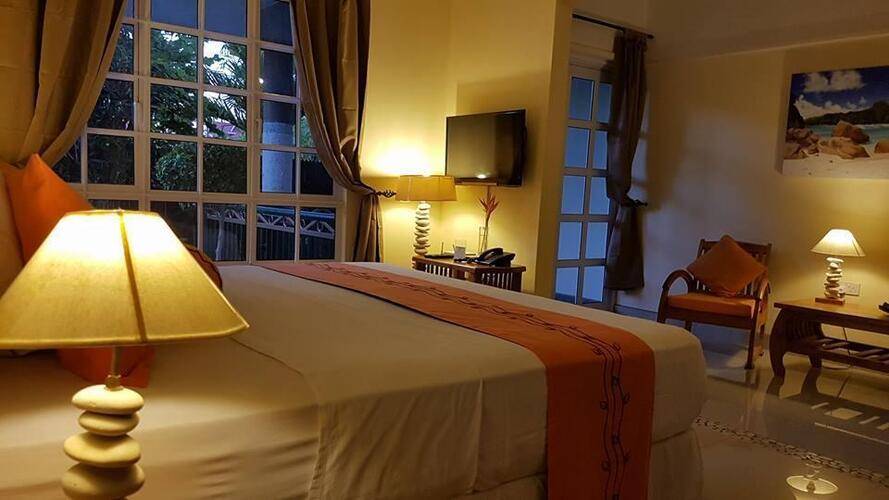 Maison Charme De L'Ile Hotel