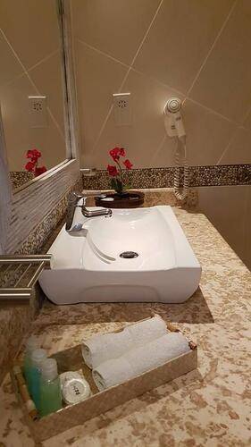 Maison Charme De L'Ile Hotel