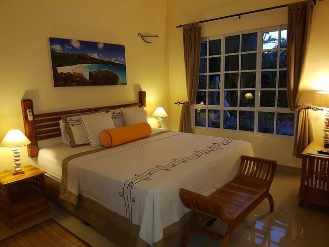 Maison Charme De L'Ile Hotel