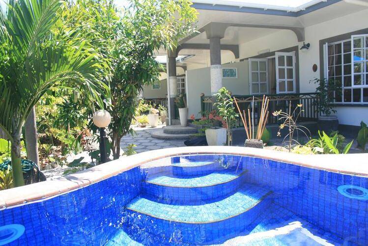 Maison Charme De L'Ile Hotel