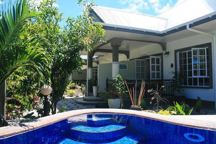 Maison Charme De L'Ile Hotel