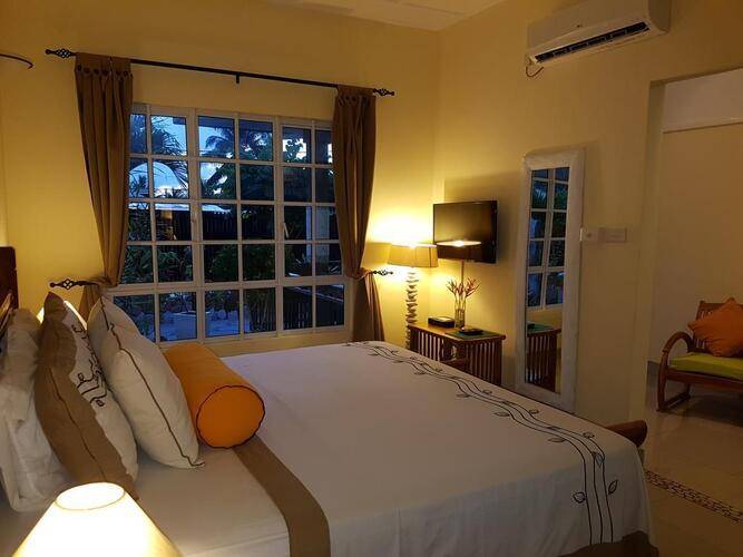 Maison Charme De L'Ile Hotel