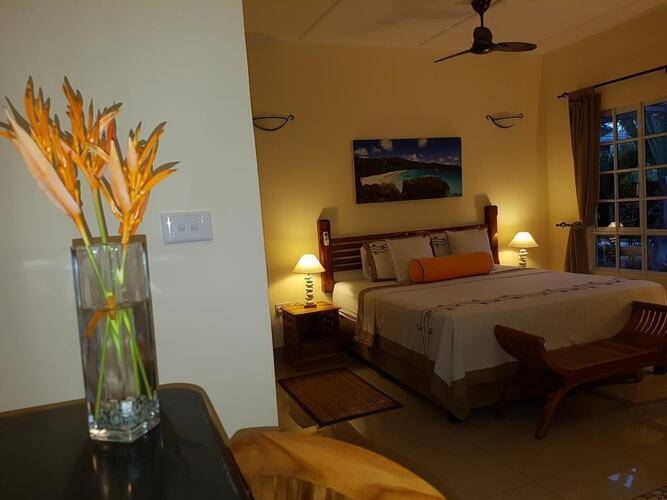 Maison Charme De L'Ile Hotel