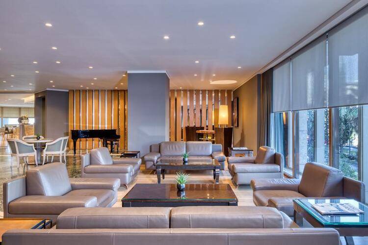 Divani Caravel Hotel