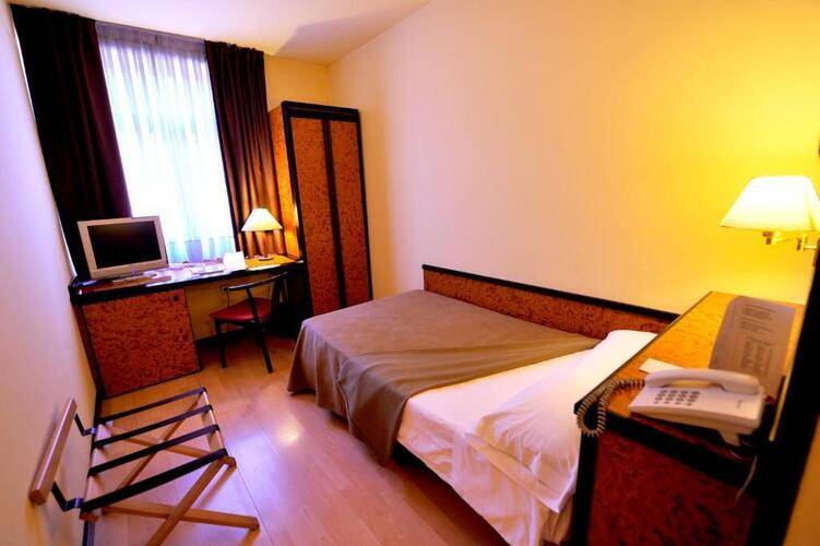 Glories Hotel — фото 7