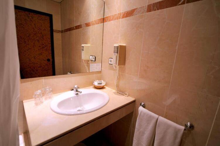 Glories Hotel — фото 23