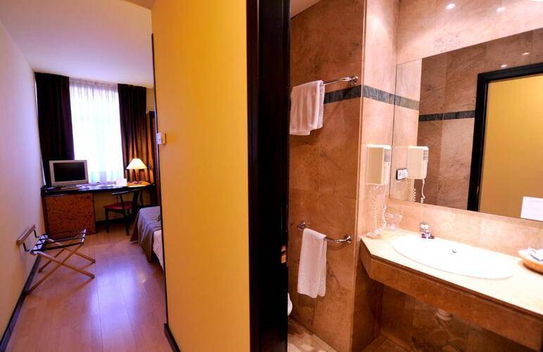 Glories Hotel — фото 27