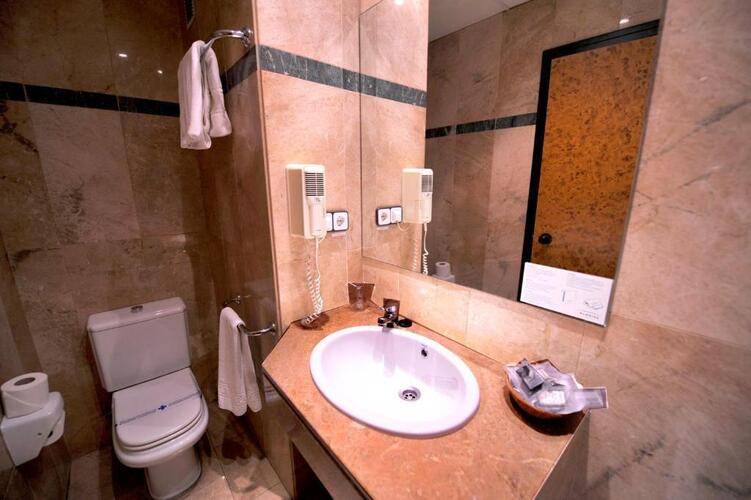 Glories Hotel — фото 31