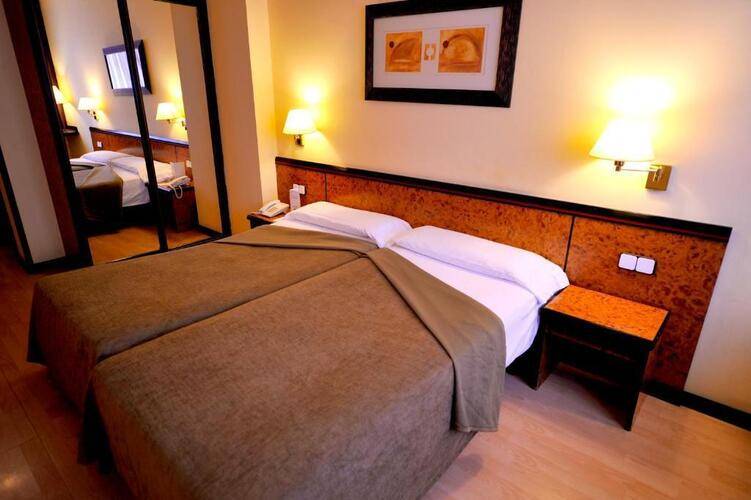 Glories Hotel — фото 4