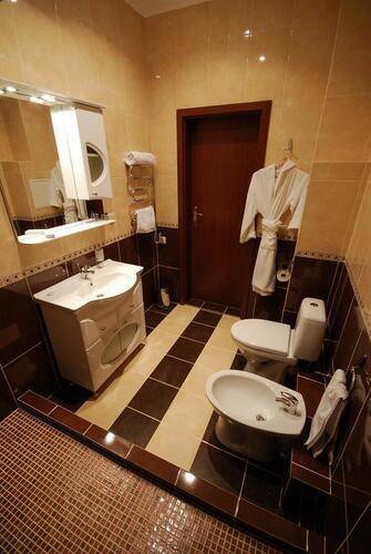 Atrium Kings Way Hotel