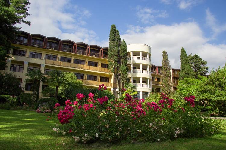 Luciano Hotel & Spa Sochi (Бывш. Санаторий Золотой Колос)