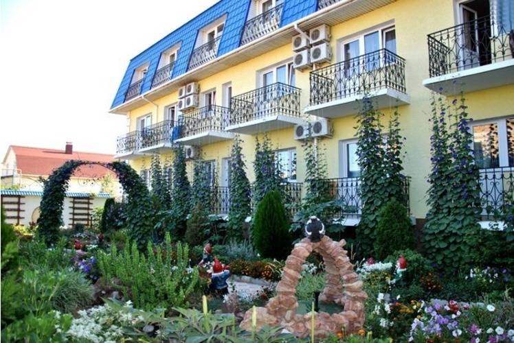 Отель Сказка