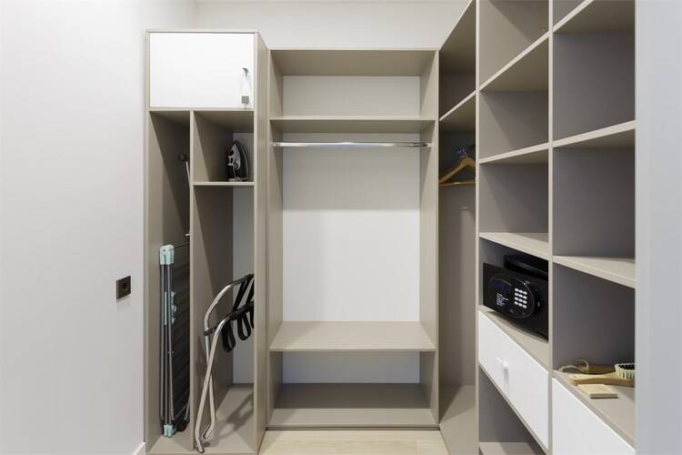 UPLAZA (Бывш. Бревис)