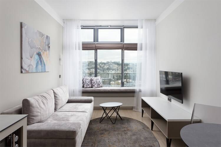 UPLAZA (Бывш. Бревис)