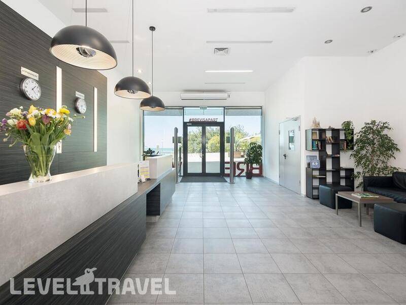 Фотография UPLAZA (Бывш. Бревис)