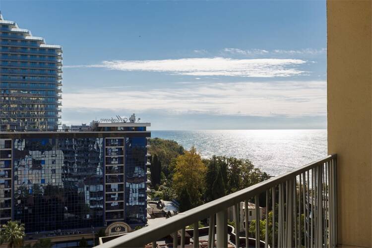 UPLAZA (Бывш. Бревис)