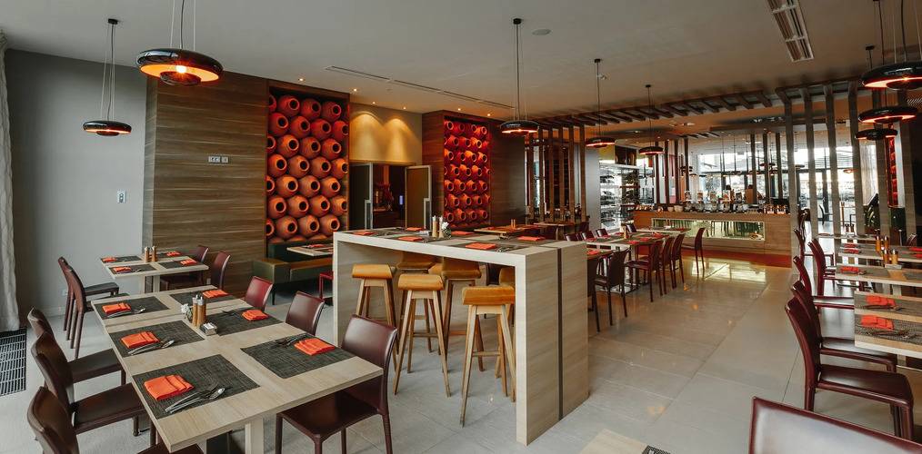 UPLAZA (Бывш. Бревис)