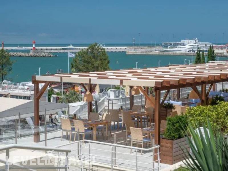 Фотография UPLAZA (Бывш. Бревис)