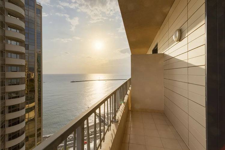 UPLAZA (Бывш. Бревис)