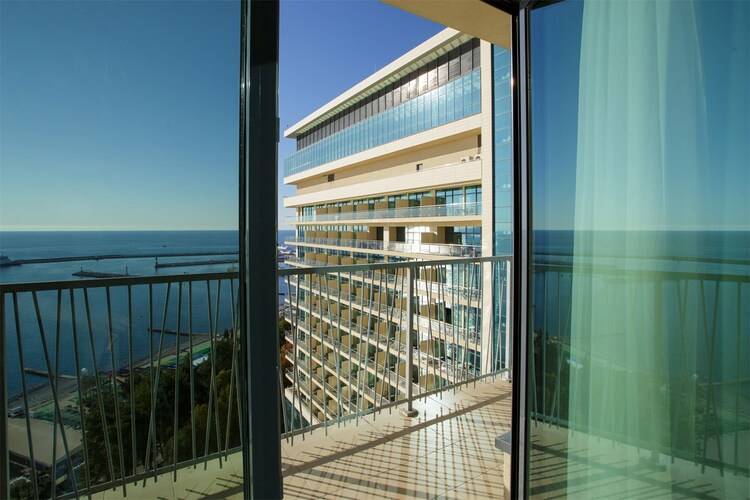 UPLAZA (Бывш. Бревис)