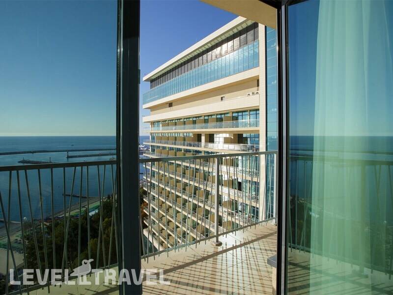 Фотография UPLAZA (Бывш. Бревис)