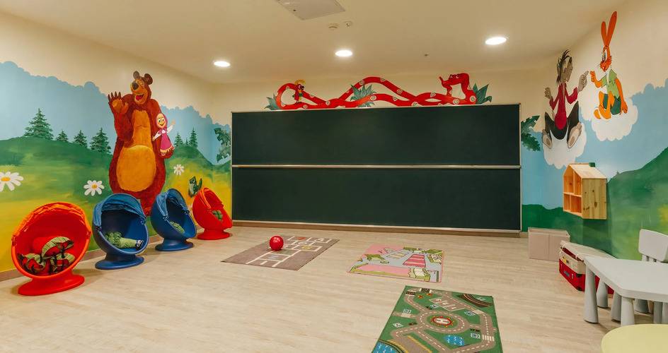 UPLAZA (Бывш. Бревис)