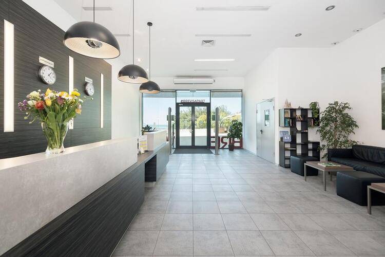 UPLAZA (Бывш. Бревис)