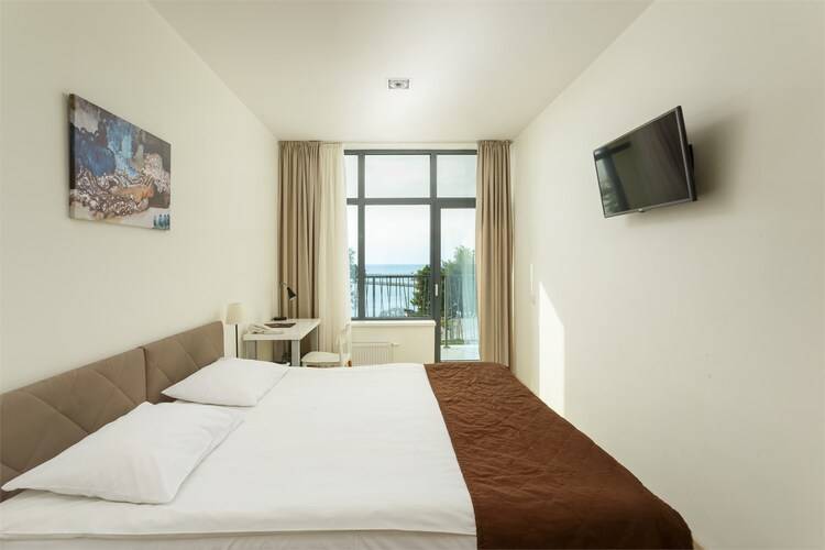 UPLAZA (Бывш. Бревис)