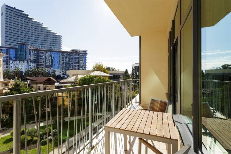 UPLAZA (Бывш. Бревис)