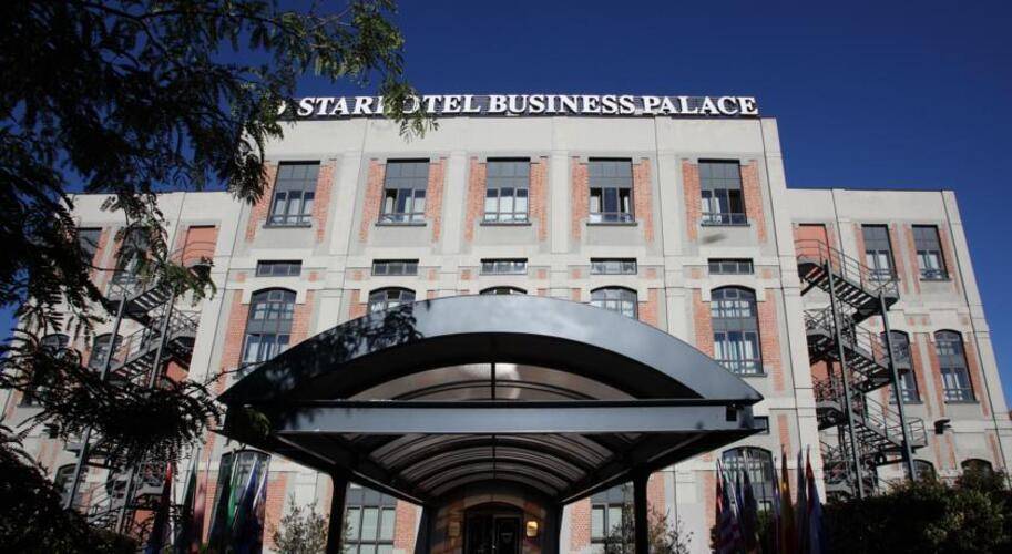 Starhotels Business Palace