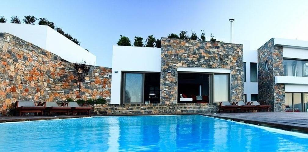 Black Pearl Villa