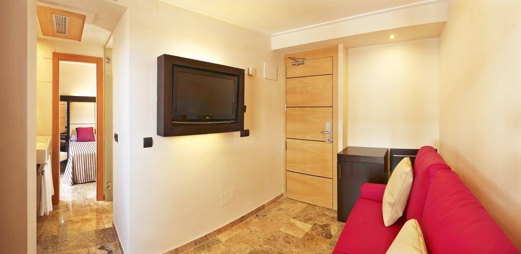 Mll Mediterranean Bay Hotel (Adults Only 18+)