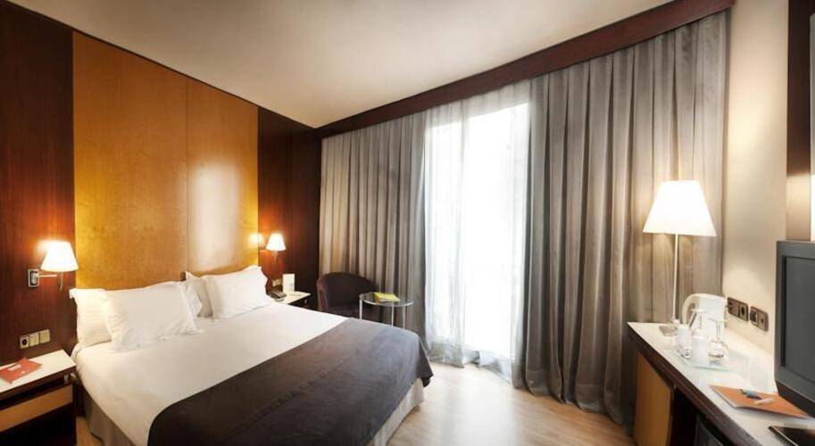 Silken Ramblas Hotel — фото 20