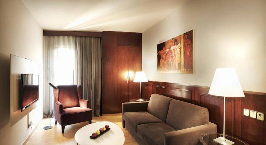 Silken Ramblas Hotel — фото 25