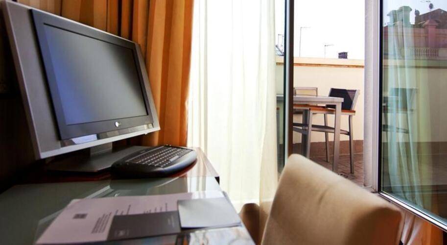 Zenit Barcelona Hotel — фото 10