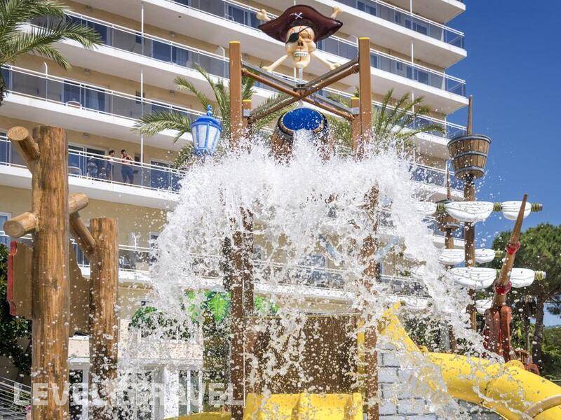 Фотография Oasis Park Splash Hotel Фотография Oasis Park Splash Hotel