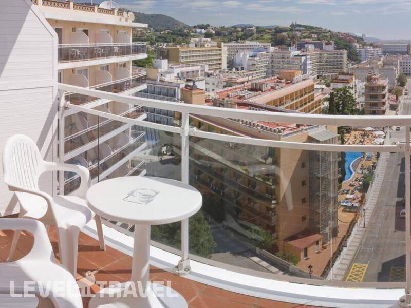 Фотография Oasis Park Splash Hotel