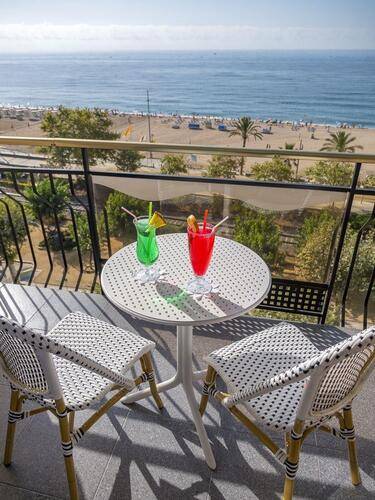 Checkin Garbi Hotel