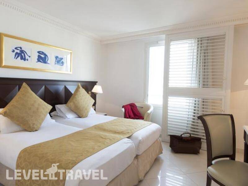 Фотография West End Hotel