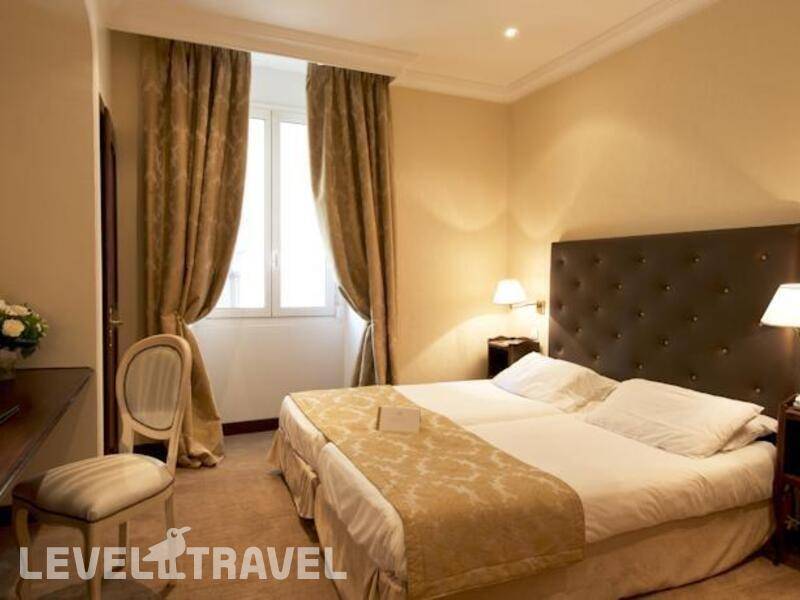 Фотография West End Hotel