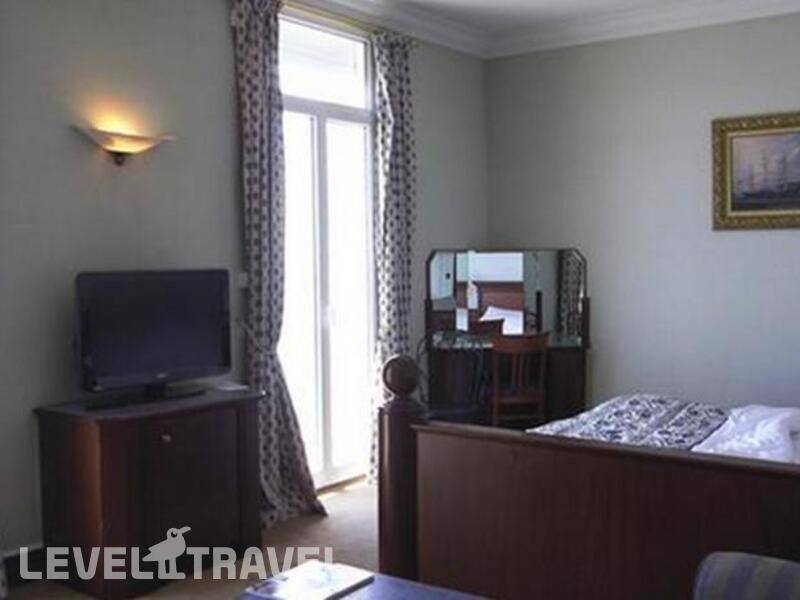 Фотография West End Hotel