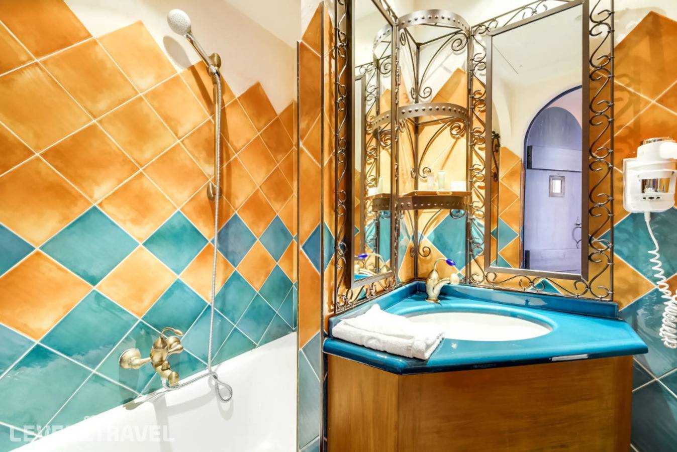 фотографии отеля Villa Royale Montsouris в Франция(14 округ Парижа) - фото №8