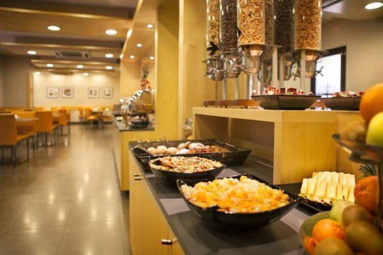 Via Augusta Hotel — фото 23