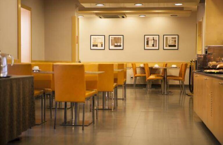 Via Augusta Hotel — фото 25