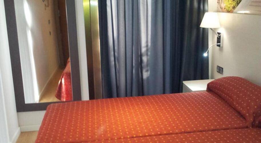 Transit Hotel — фото 4