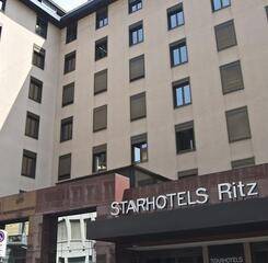 $item['hotel']['name']